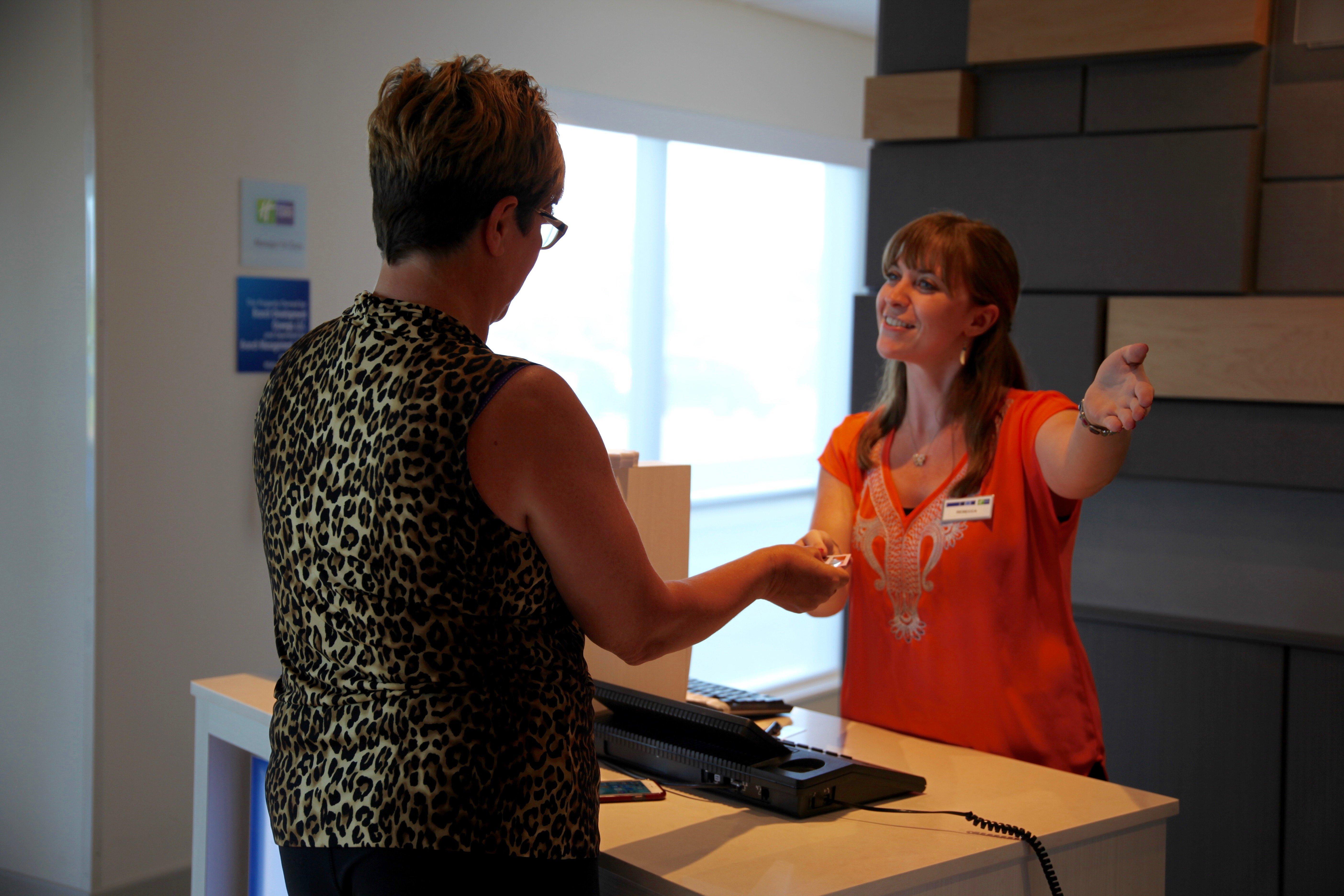 Holiday Inn Express & Suites Oswego By Ihg Luaran gambar