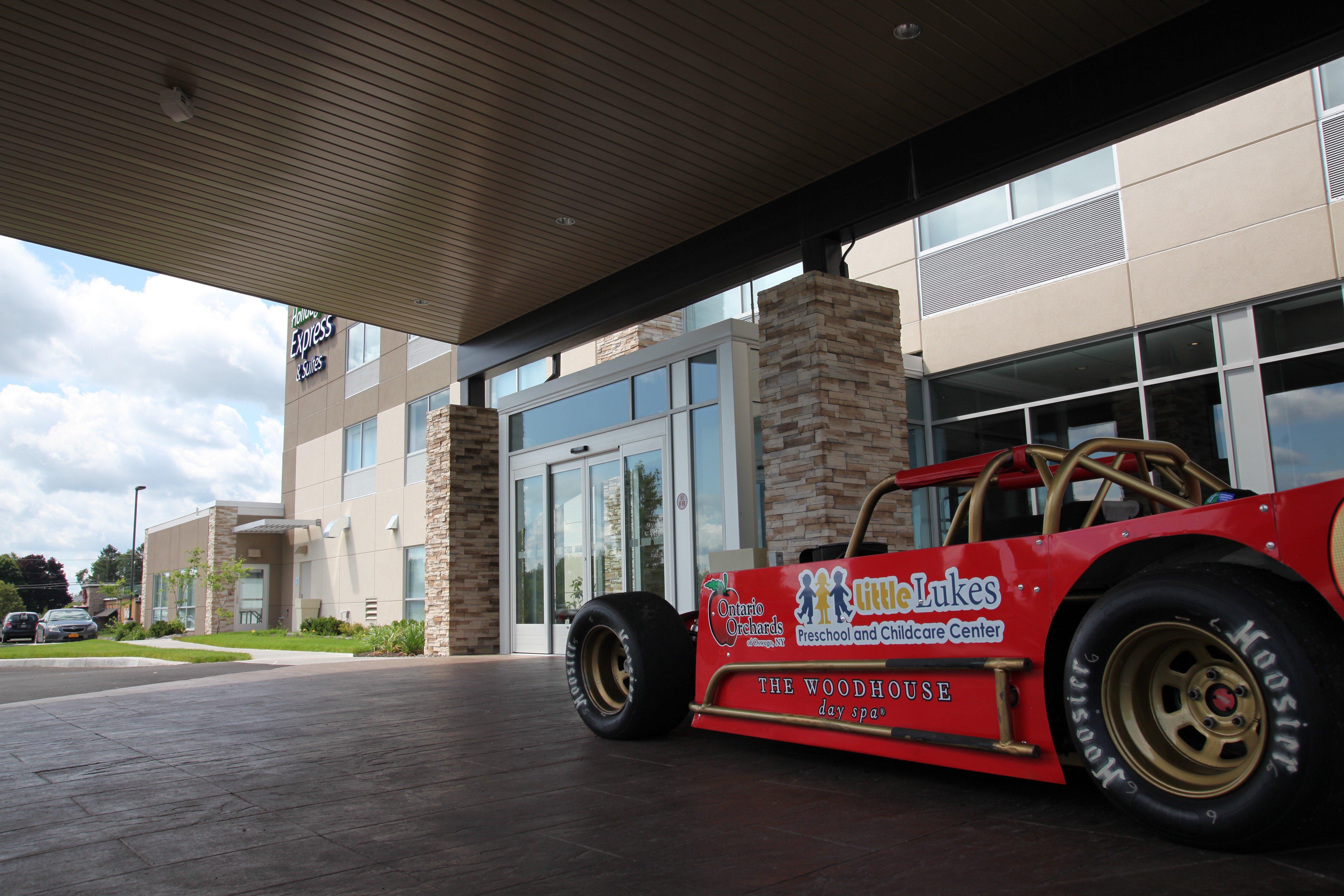 Holiday Inn Express & Suites Oswego By Ihg Luaran gambar